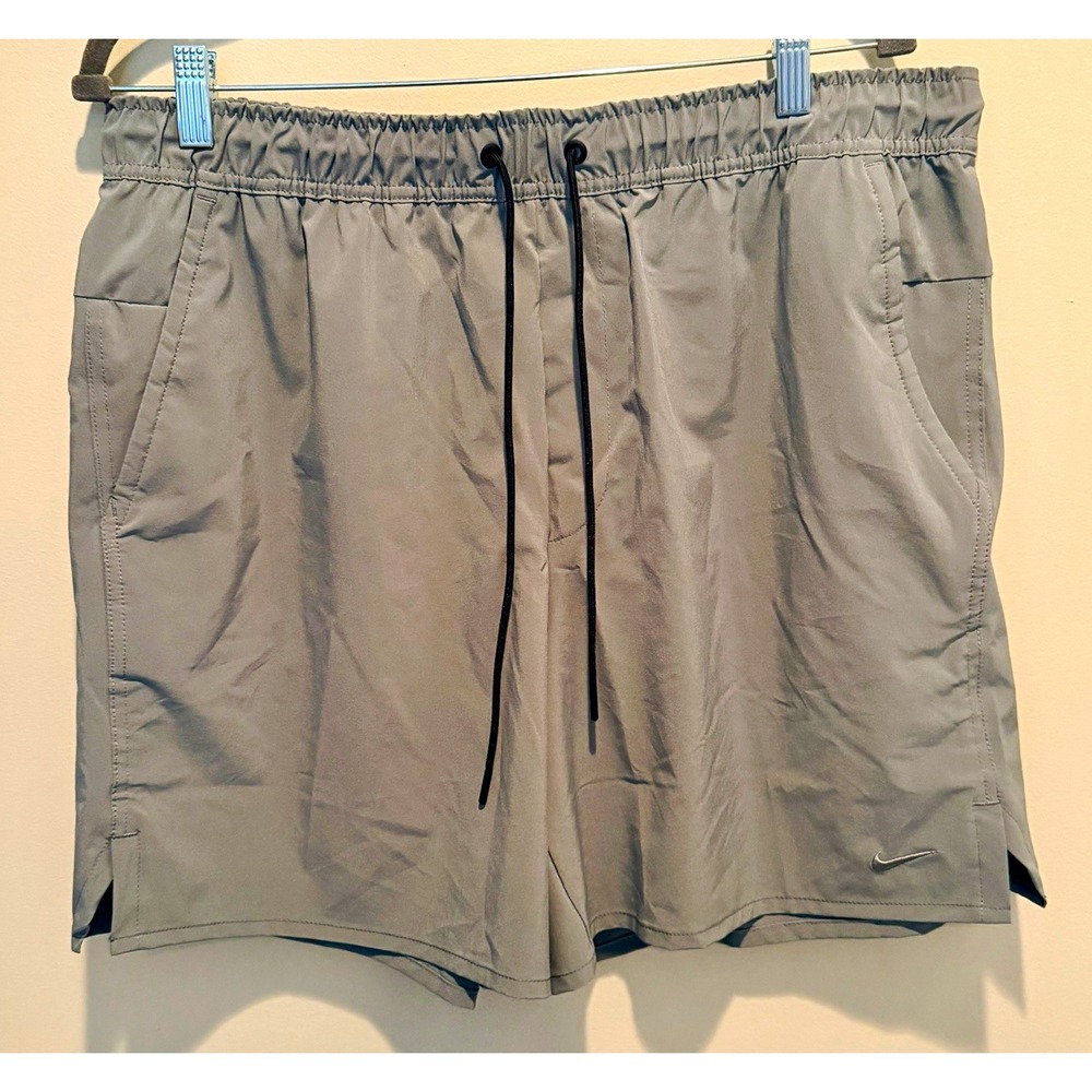 Nike Unlimited Dri-FIT Mens XL Gray Training Shorts 7in Std Fit DV9340-084